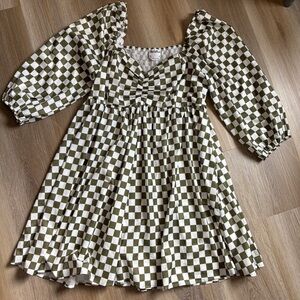 Arula Geen & White Checkered Romper, Size 1X